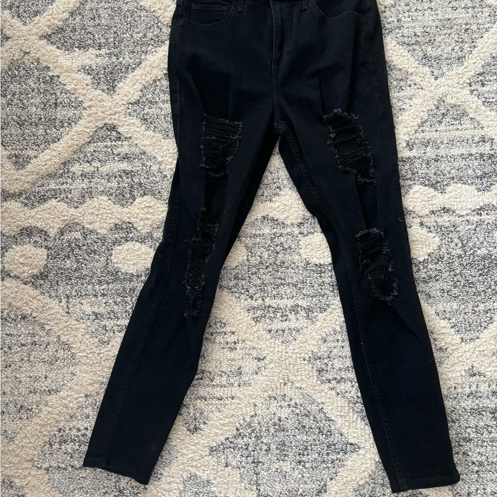 Distressed Black Skinny Jeans